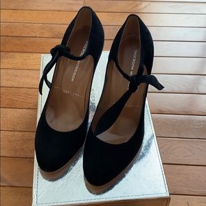 RARE NWB Sigerson Morrison suede pumps with ties
